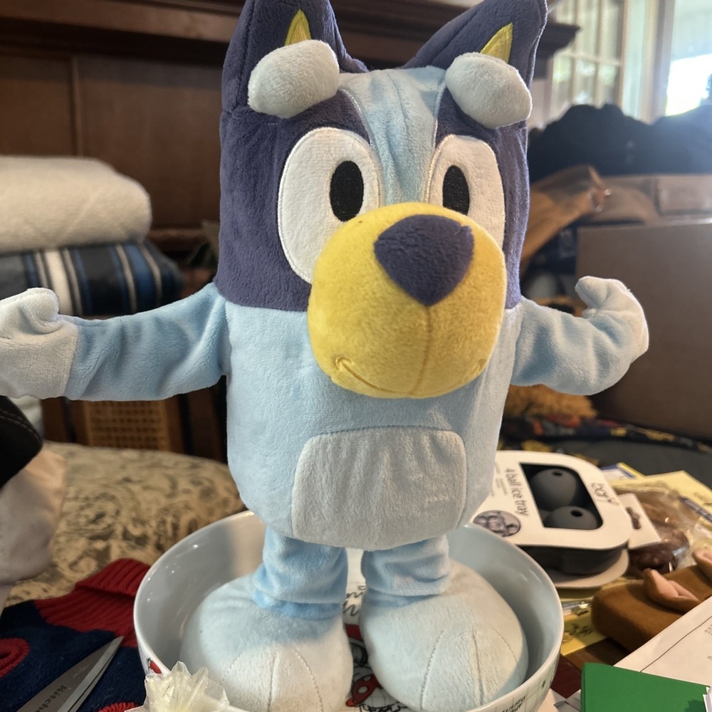 Bluey Sound Effects Talking Stuffed Plush 12" Works New AA Batteries